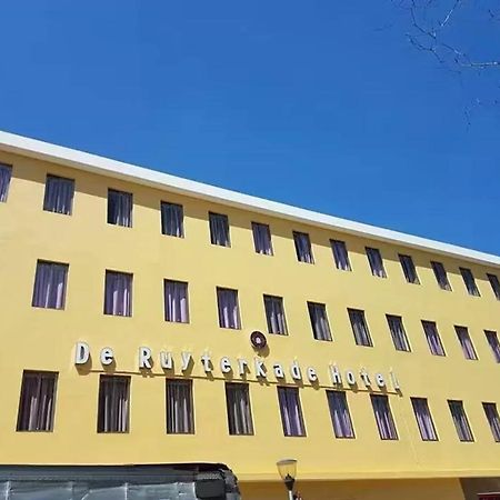 Hotel De Ruyterkade Вилемстад Екстериор снимка