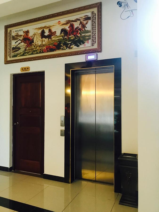 Hotel De Ruyterkade Вилемстад Екстериор снимка